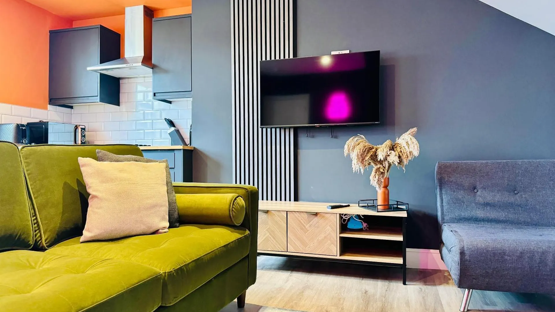 Spectacular 2 Bedroom Flat Next To Beach Sleep 9 Brighton 0*,